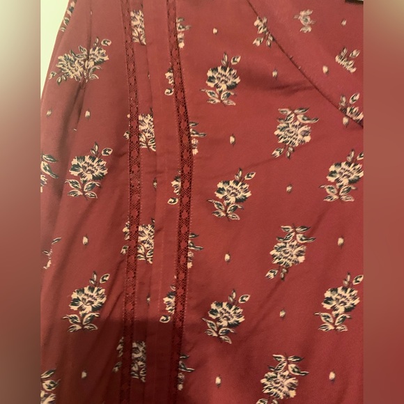 Hinge x Nordstrom Lace Stripe V-Neck Long Sleeve Burgundy Floral Blouse Size: XL - Picture 6 of 8